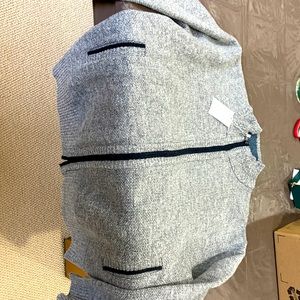 Mens zippered sweater with pockets
